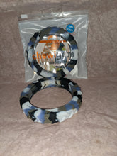 Load image into Gallery viewer, Chewigem = Tread bracelet (Lge)
